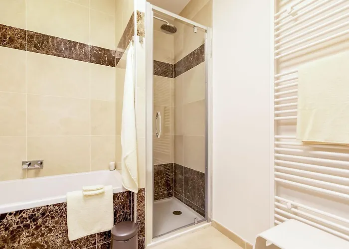 Apartment In For 6 Person